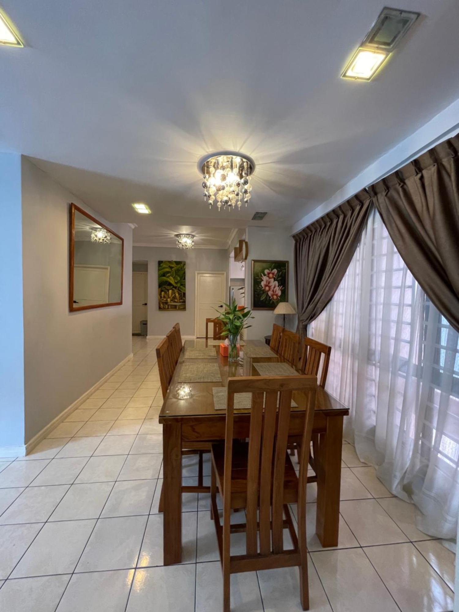 קוטה קינבלו Petronella Apartment C1 Marina Court מראה חיצוני תמונה